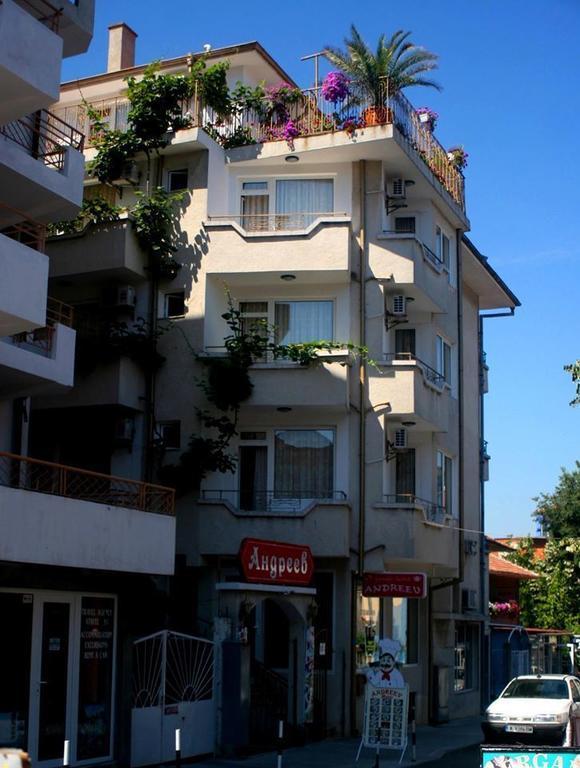 Family Hotel Andreev Nesebar Exterior photo